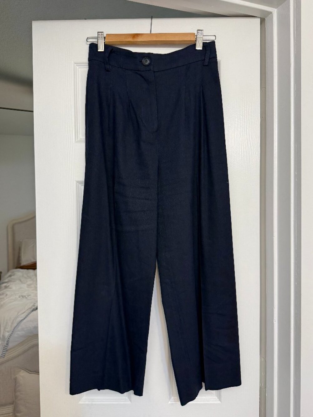 Antonio Melani Navy Linen Blend Cropped Pants Size 2